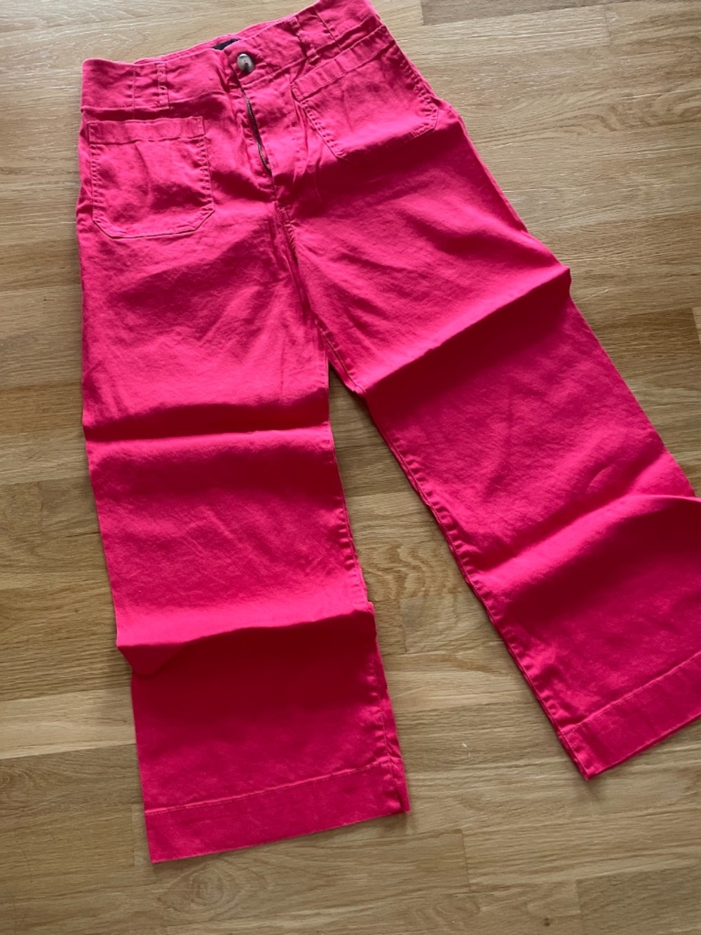 The Colette Linen Crop Wide-Leg Pants by Maeve